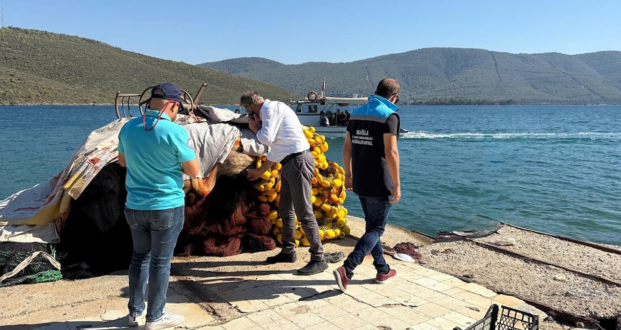 gulluk korfezinde kacak avcilarin aglarina ve malzemelerine el konuldu kaeP2ewW