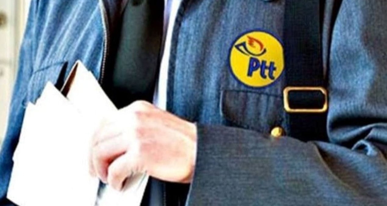 PTT görevlisi gibi senet imzalatırken yakalandı! ptt gorevlisi gibi senet imzalatirken yakalandi zVpvwMTh