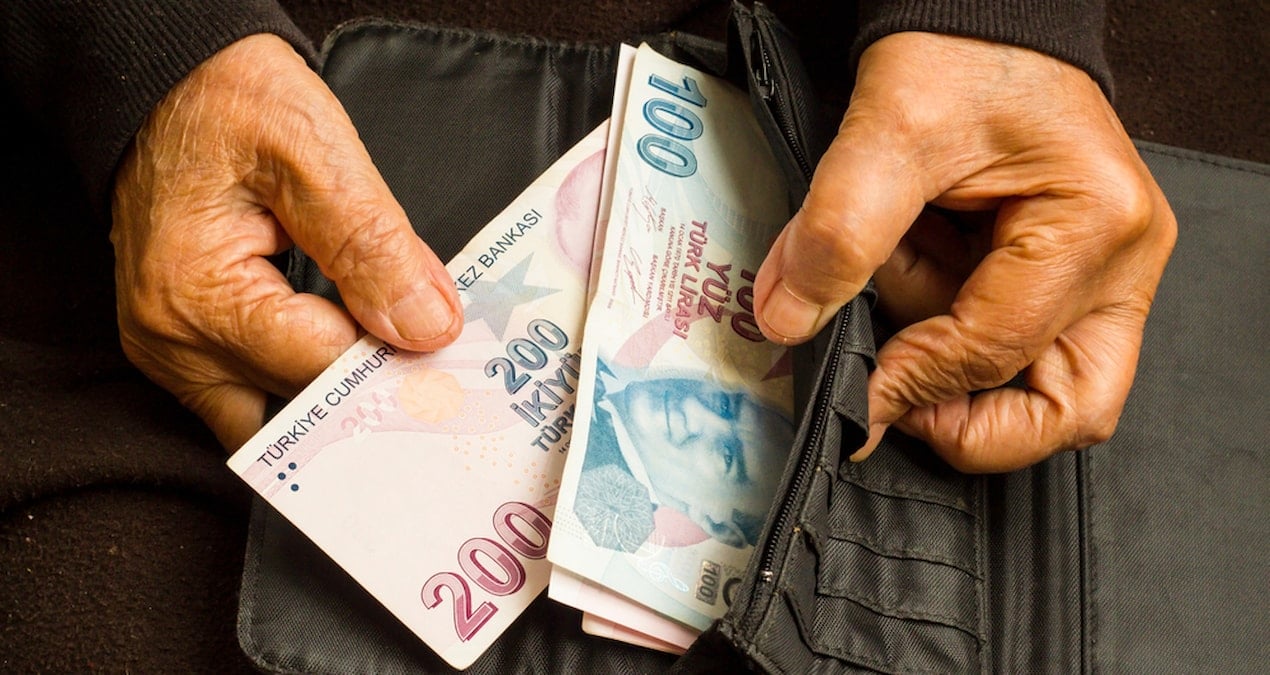 1 milyon TL’sini bankaya yatıran ay sonunda şaşırıyor: Kazancı asgari ücretten fazla 1 milyon tlsini bankaya yatiran ay sonunda sasiriyor kazanci asgari ucretten fazla gFW16SVm.jpg