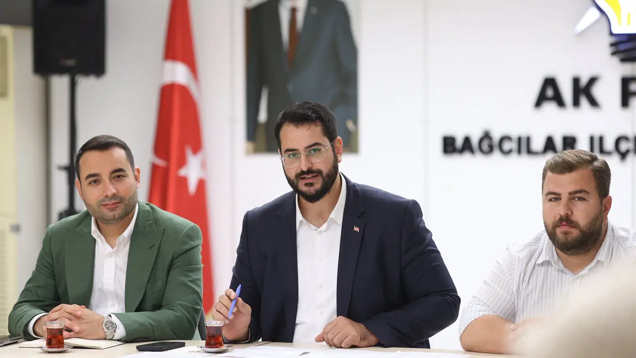 akpde istifa depremi bir istifa daha geldi vscQnLny.jpg