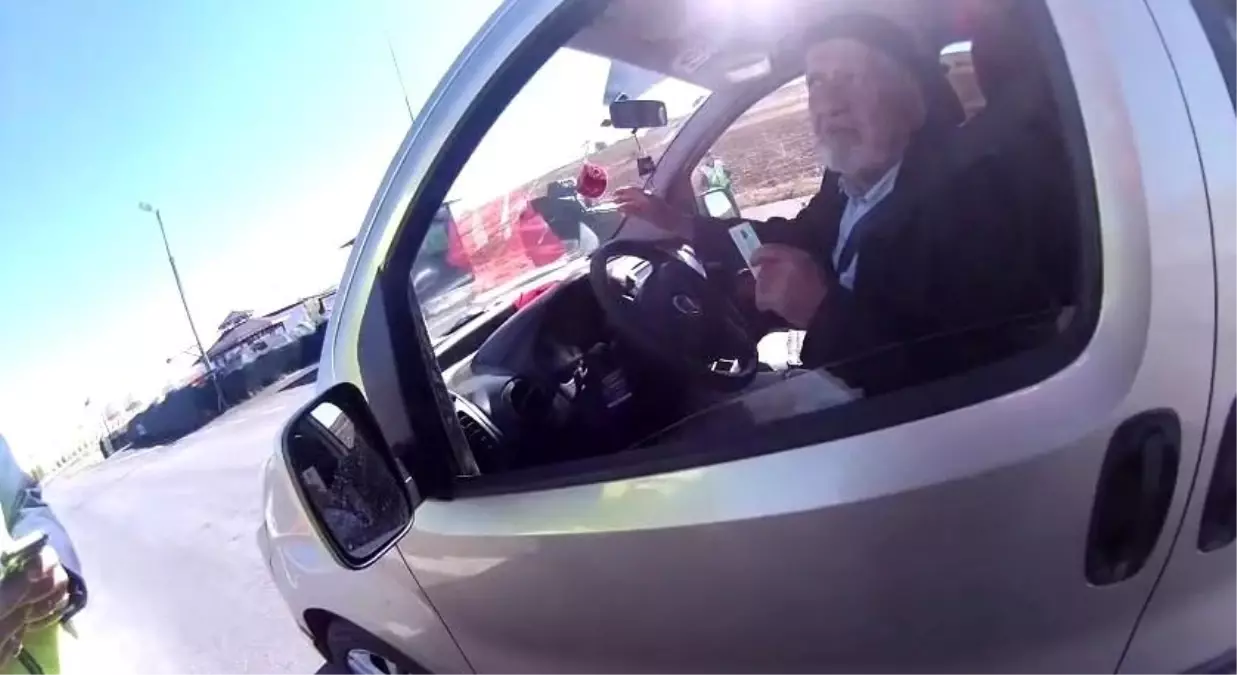 bayraksiz yola cikmam 3UwLw8WO.jpg