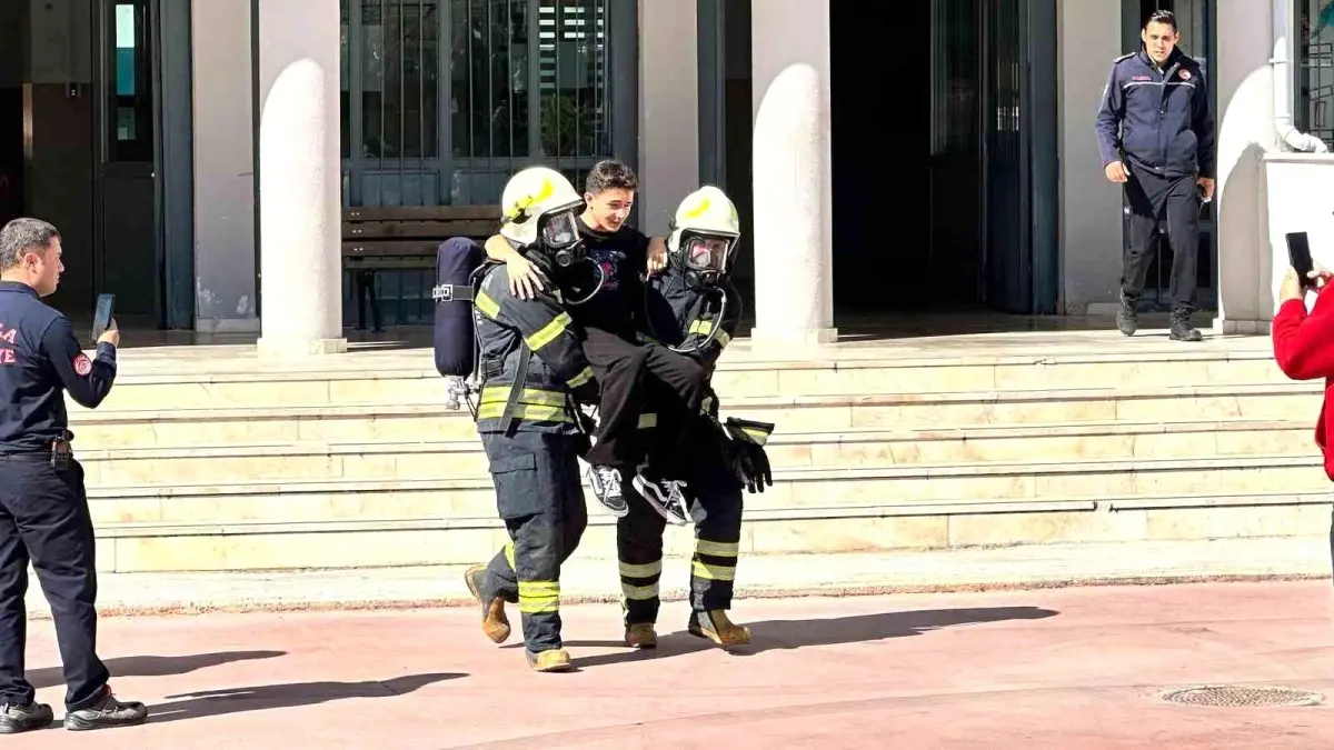 mugla fen lisesinde kapsamli deprem tatbikati gerceklestirildi ryl7JlpY.jpg