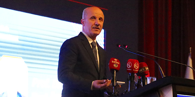 ozvar acikladi universitede dersler sadelesiyor staj suresi uzuyor p6NsTSzz.jpg