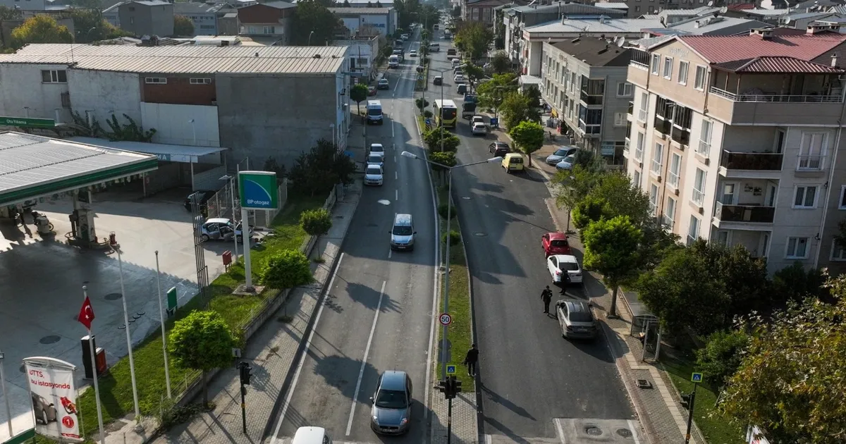 Bursa Gürsu’nun yollarına Büyükşehir eli bursa gursunun yollarina buyuksehir eli qjRapGEl.webp