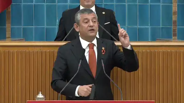 ozgur ozelden bassavci akin gurleke yarina kadar muhlet bassavcilik gorevinin ve maasinin yaninda baska bir gelir elde ettiniz mi 6nhhlO42.jpg