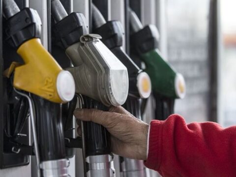 Myanmar’da akaryakıt krizi derinleşti: Kota sınırı başladı