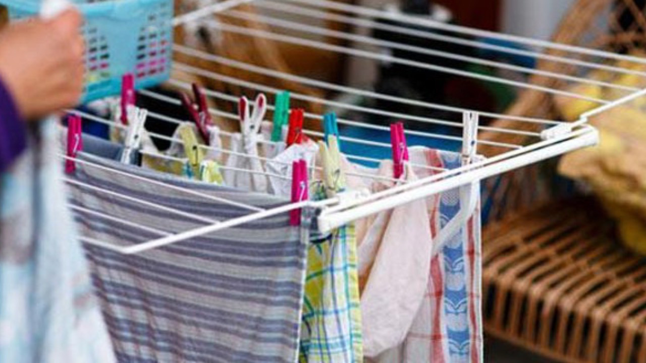 Evde Çamaşır Kurutmanın Sağlık Üzerindeki Gizli Tehlikeleri: Rutubet Riski